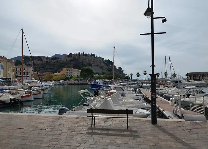 Apartment Sweet Calanque - Host Provence *